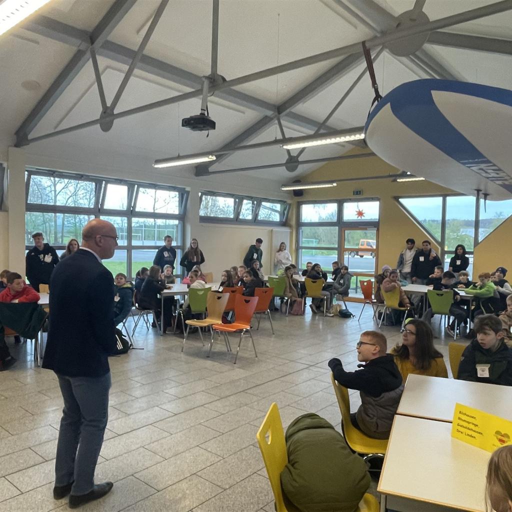 Begrüßung durch unseren Schulleiter Herr Passian